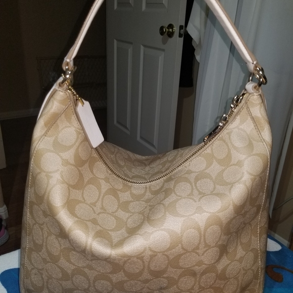 Coach purse - Picture 8 of 10